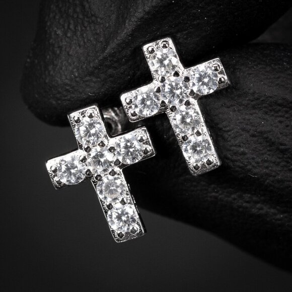 Mens Solitaire White Gold Sterling Silver Iced Cross Stud Screw Back Earrings - Picture 1 of 5